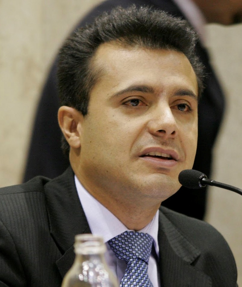 Deputado evangélico, Marcelo Aguiar denuncia programa de TV ao MPF por  ofensa aos cristãos - Guiame