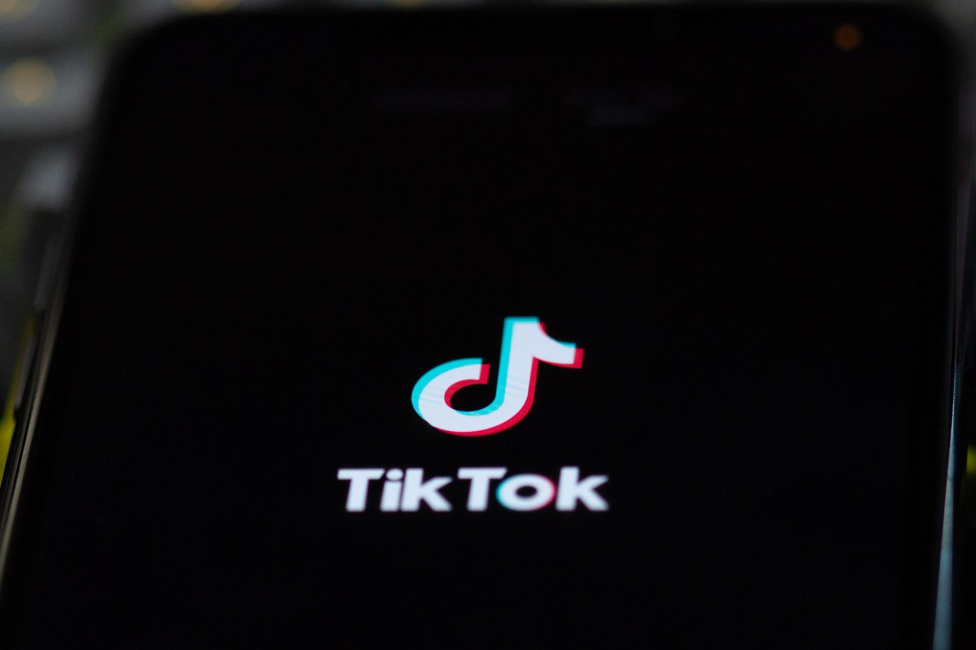 Evangelistas do TikTok: Influenciadores cristãos se reúnem em retiro com o  Glorify - Guiame