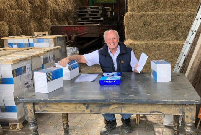 Evangelista distribui milhares de Bíblias para ucranianos na Europa e Israel  - Guiame