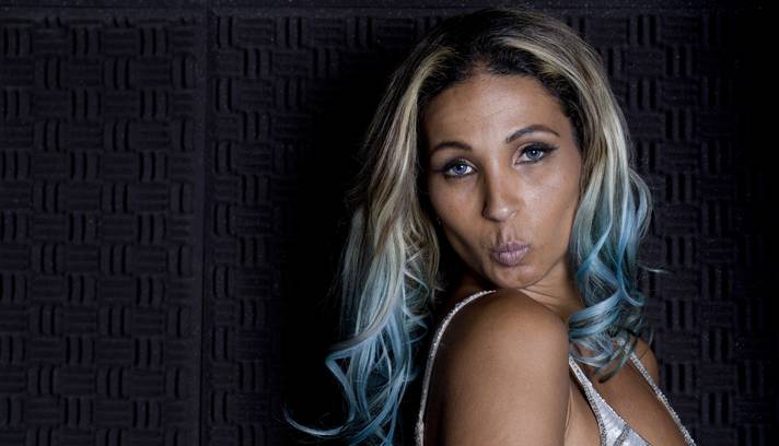 beijinho no ombro