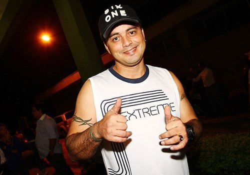 Após se envolver em um acidente de carro, foi anunciado pela assessoria da dupla, o fim das atividades