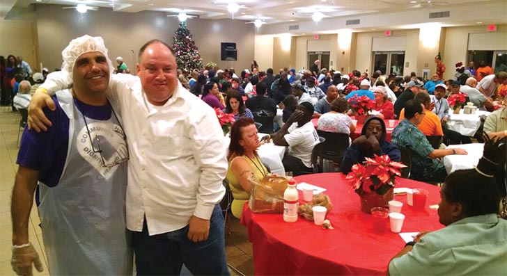 Confraternização no Camillus House, Downtown Miami