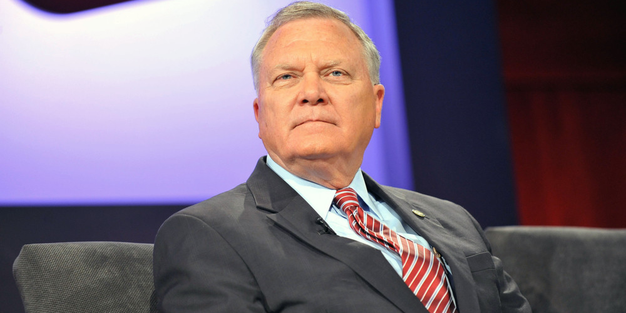 Nathan Deal, governador do estado norte-americano da Geórgia, irá vetar o projeto de lei de "liberdade religiosa". (Foto: Reprodução)