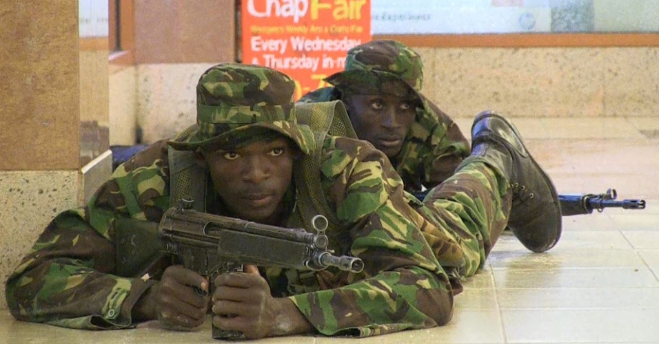 Em 2013, militares do Quênia receberam ajuda das forças especiais de Israel que se juntaram aos esforços para libertar os reféns. (Foto: Reprodução).
