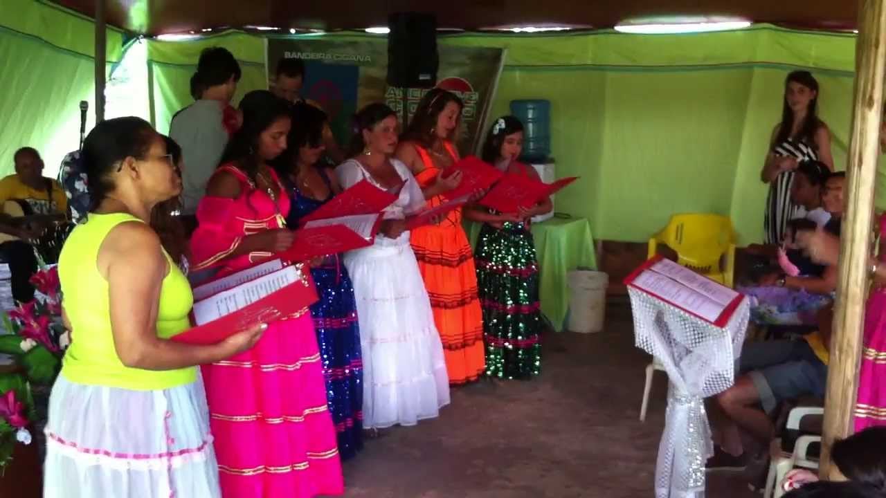 Cristãos ciganos realizam culto em tenda nômade, em São Paulo. (Foto: Reprodução/Junta de Missões Nacionais)