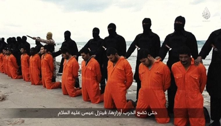 Estado Islâmico decapitou 21 cristãos em uma praia da Líbia, em fevereiro de 2015. (Imagem: Youtube)