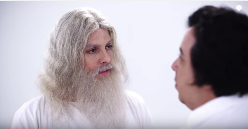 Cena do vídeo 'Céu Católico', do Porta dos Fundos. (Imagem: Youtube)