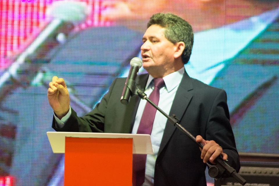 Pastor Francisco Everton durante a abertura da Expoevangélica 2016. (Foto: Divulgação)