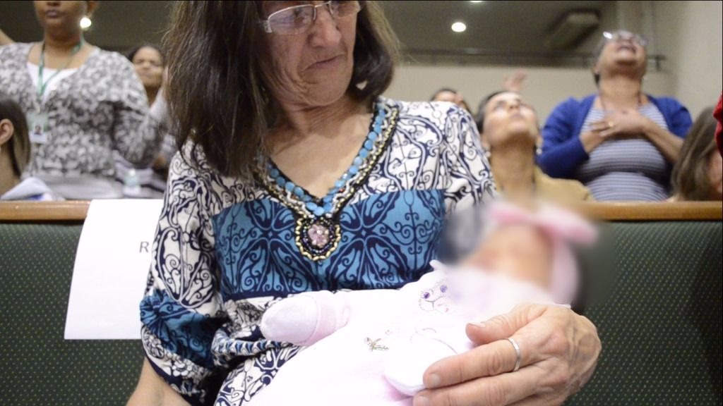 Doze bebês foram consagrados a Deus durante um evento especial. (Foto: Lagoinha).