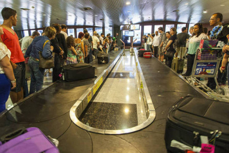 Passagens aéreas estão até 30% mais baratas com regra de bagagem