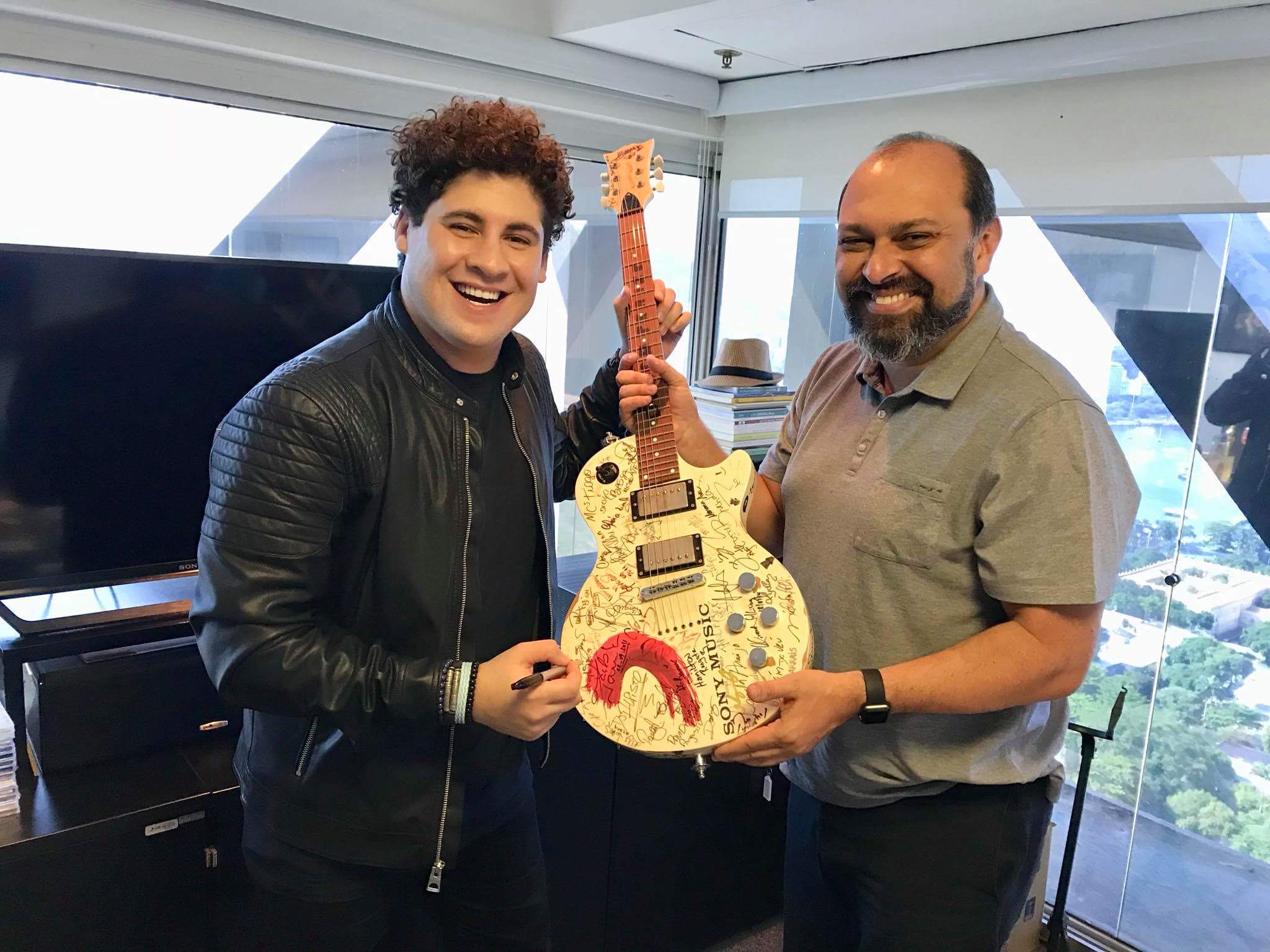 No dia 1º de dezembro, o álbum completo estará disponível nas plataformas digitais. (Foto: Divulgação).