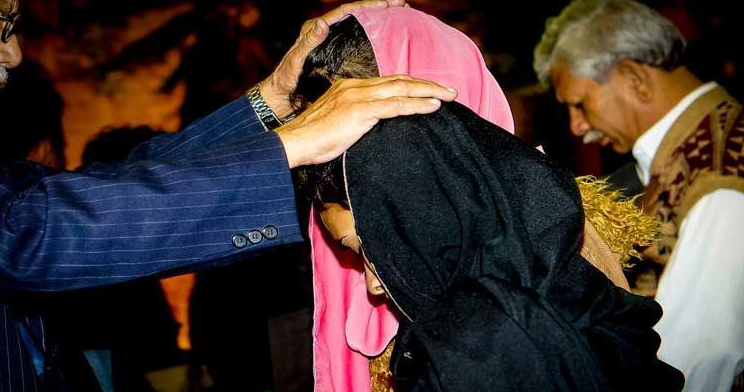 A perseguição religiosa se estende aos filhos dos cristãos que não podem ir à escola e nem mesmo brincar nas praças. (Foto: Reprodução).