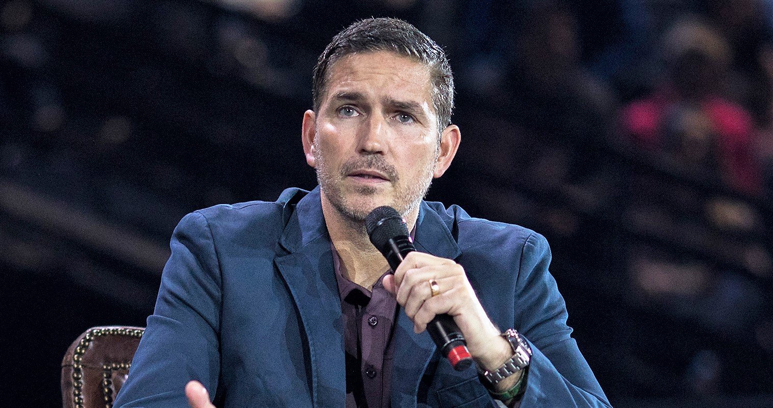 Jim Caviezel atuou como Jesus Cristo no filme que até hoje é visto por milhões de pessoas todos os anos. (Foto: Liberty University)