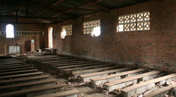 Igreja vandalizada em Ruanda: (Foto: Scott Chacon / Creative Commons)