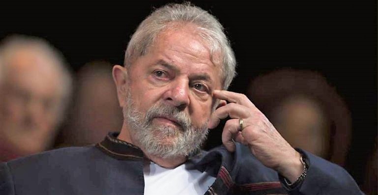 Ex-presidente Lula foi condenado a 12 anos de prisão. (Foto: lmneuquen.com)