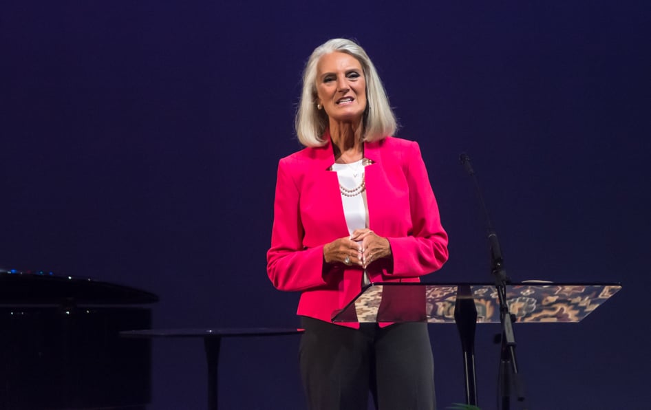 Para Anne Graham Lotz, a Igreja está "jogando fora a Palavra de Deus". (Foto: Reprodução)