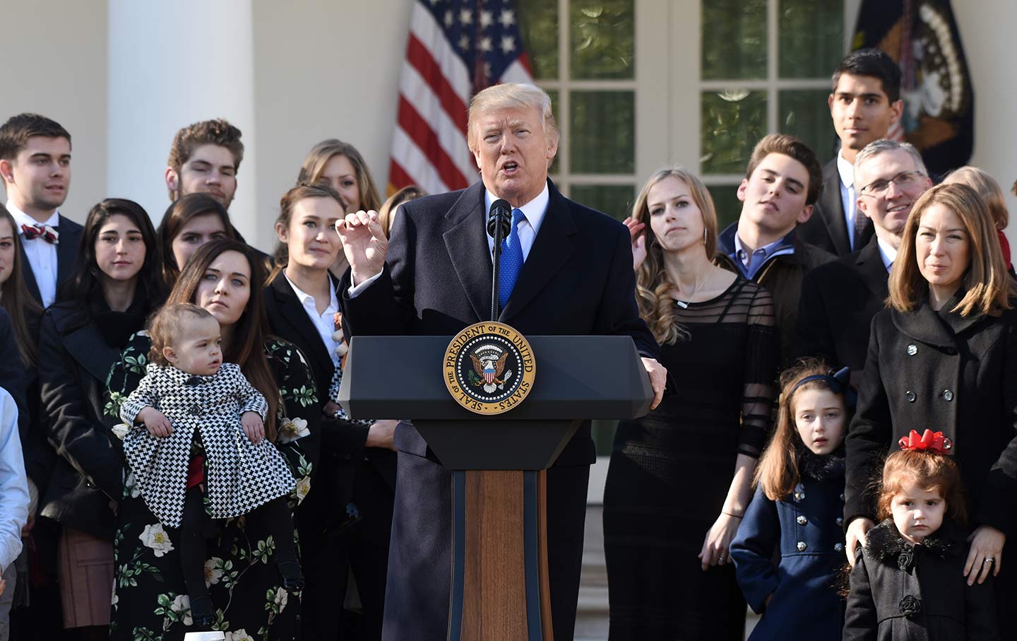 O presidente dos EUA, Donald Trump, discursou aos participantes da Marcha Pela Vida diante da Casa Branca. (Foto: Sipa/AP Images)