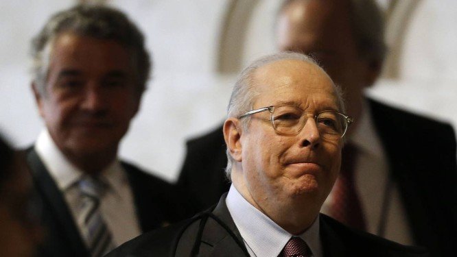O ministro Celso de Mello, relator do processo sobre a criminalização da homofobia e da transfobia. (Foto: Jorge William/Agência O Globo)