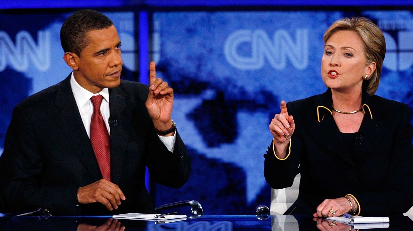 Barack Obama e Hillary Clinton são democratas dos EUA e se recusaram a citar "cristãos" em suas declarações sobre os ataques no Sri Lanka. (Foto: AP Photo / Deborah Cannon)