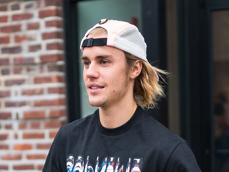 Justin Bieber abriu seu coração e incentivou seguidores a buscarem a Deus. (Foto: Gotham/GC Images/Getty Images)