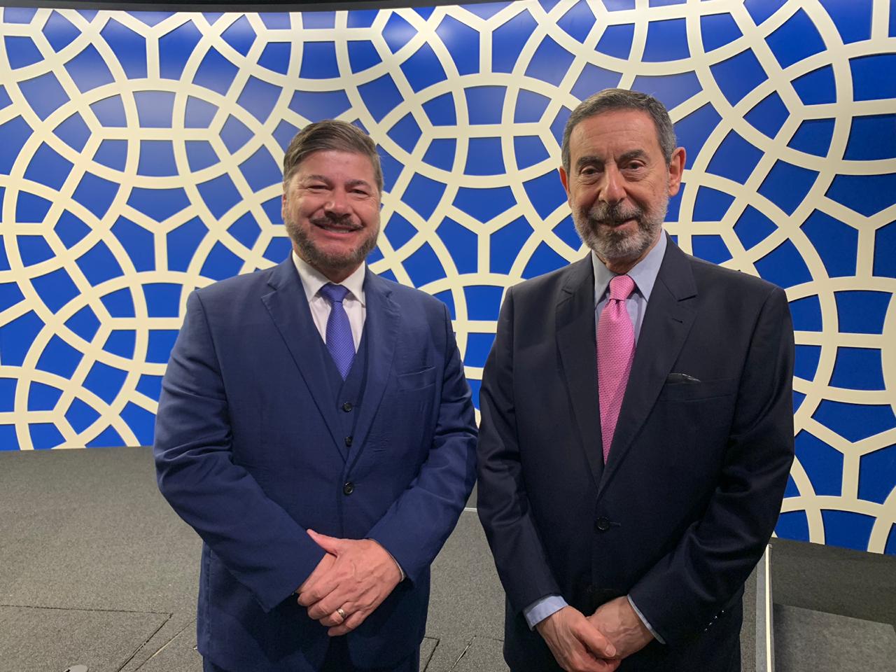 Joel Engel ao lado do embaixador Osmar Chohfi na Câmara de Comércio Árabe-Brasileira. (Foto: Ministério Engel)
