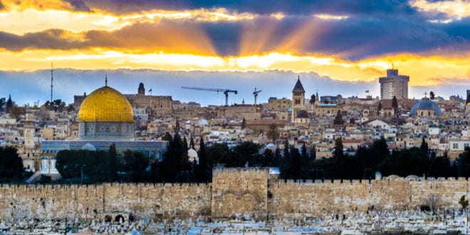 Por do Sol em Jerusalém. (Foto: Shutterstock)