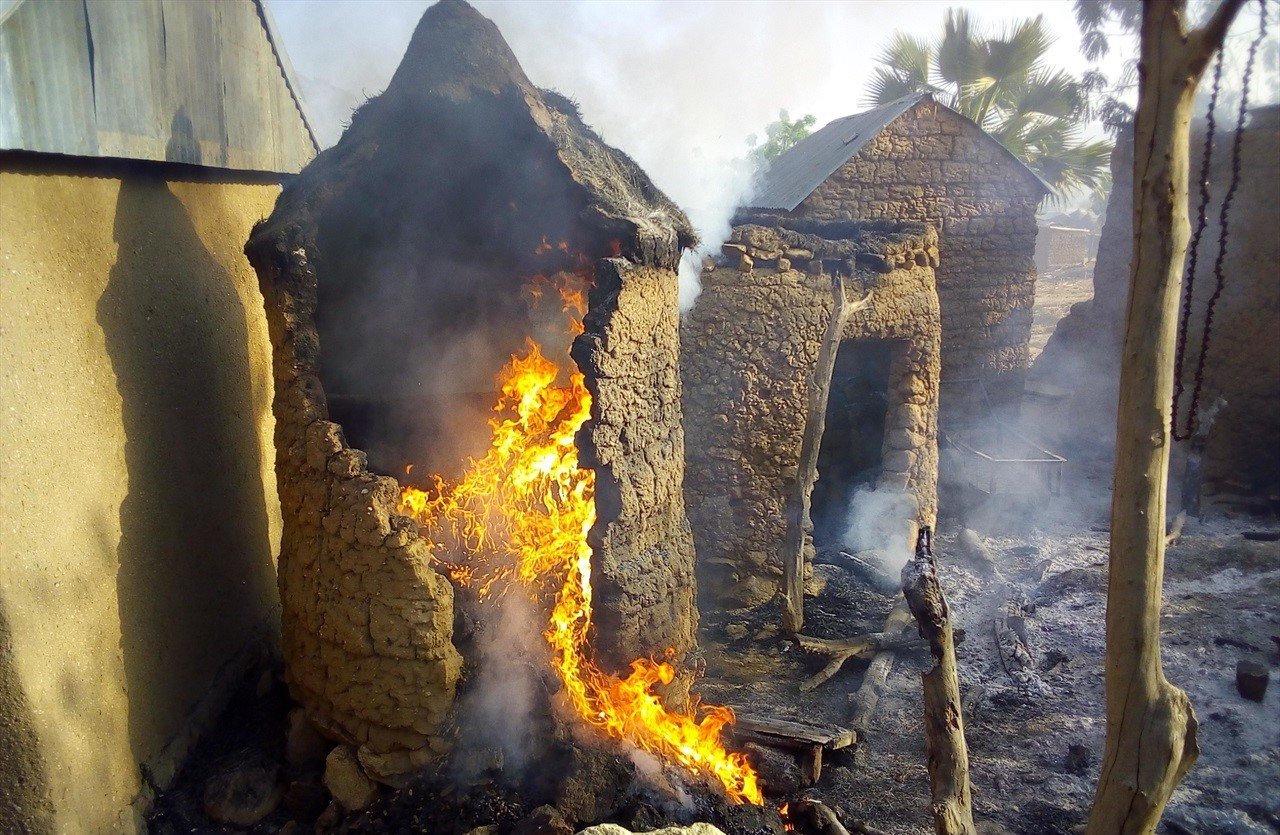 Boko Haram ataca vilas e casas cristãs na Nigéria. (Foto: Reprodução/Portas Abertas)