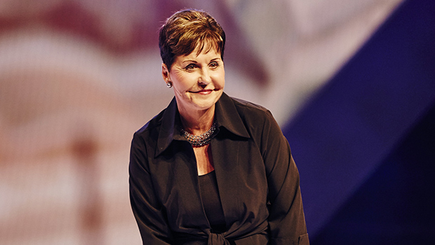 Joyce Meyer diz que quando Deus está prestes a nos promover, enfrentamos uma nova oposição. (Foto: Hillsong)