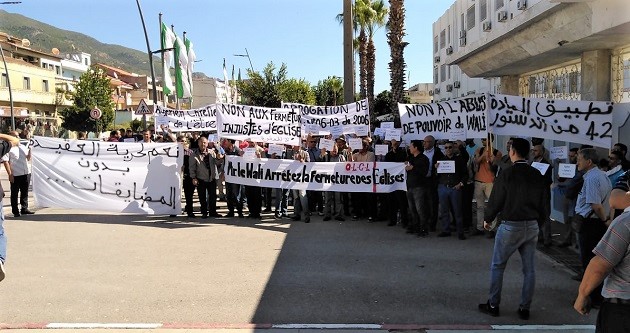 Cristãos argelinos protestam nas ruas pela liberdade de religião, outubro de 2019. (Foto:Reprodução/EF)