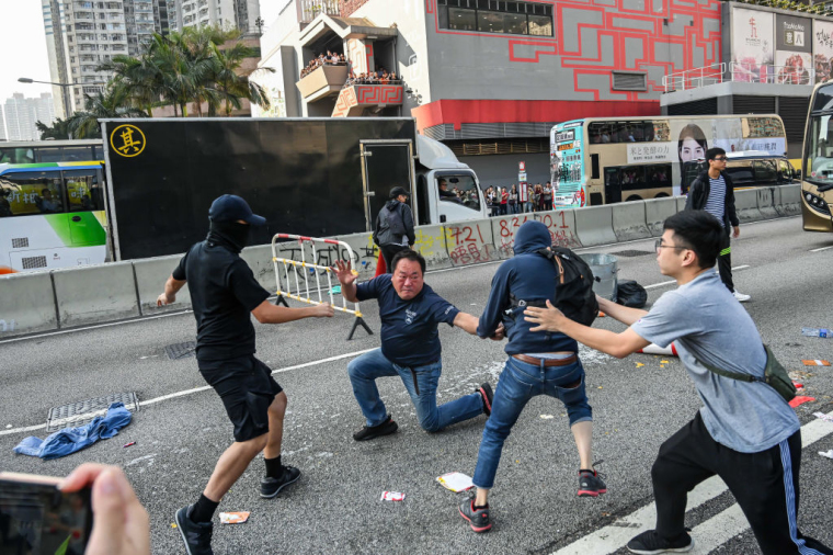 Protestos se intensificam em Hong Kong. (Foto: Billy H.C. Kwok/Getty Images)