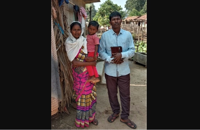 O pastor e missionário Munshi Dev Tado era casado e pai de quatro filhos. Foi assassinado após ter a realização de um culto interrompida em sua própria casa. (Foto: Morning Star News)