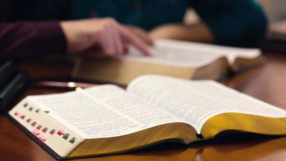A Igreja Harvest tem muitos grupos de membros que se reúnem para estudos bíblicos nas casas. (Foto: CBN.com)