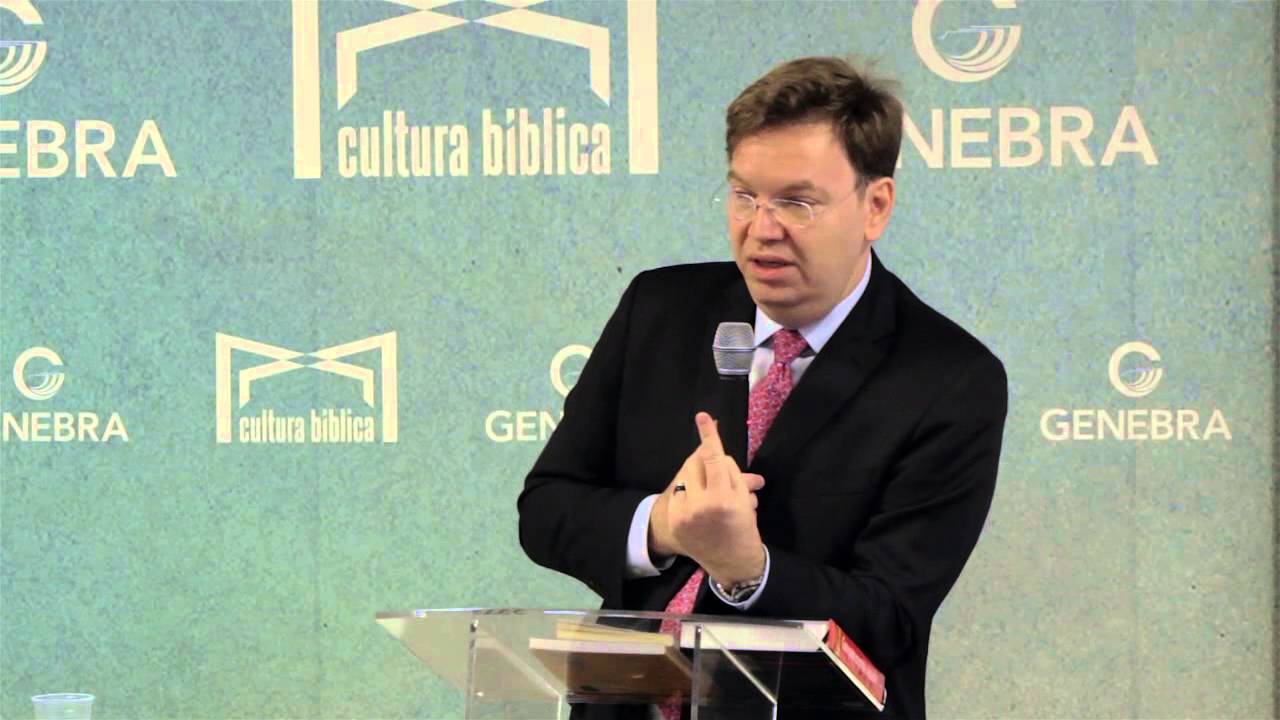 William Douglas é juiz federal e também é pastor auxiliar, além de pregar com frequência em igrejas de diversas denominações. (Imagem: Youtube)