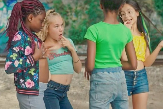 Damares Alves quer vetar no Brasil filme “Lindinhas”, que erotiza garotas de 11 anos 