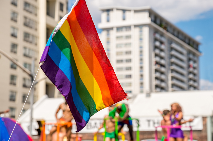 Estabelecimentos de Salvador que impedirem beijo gay podem receber multas de até R$ 100 mil. (Foto: Shutterstock)