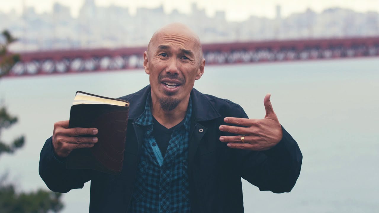 Francis Chan faz um alerta sobre a falta de unidade na Igreja. (Foto: YouVersion)