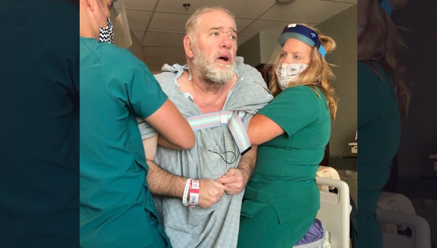 O pastor Michael Napier sobreviveu a um derrame grave provocado por sequelas da Covid-19. (Foto: Arquivo pessoal)