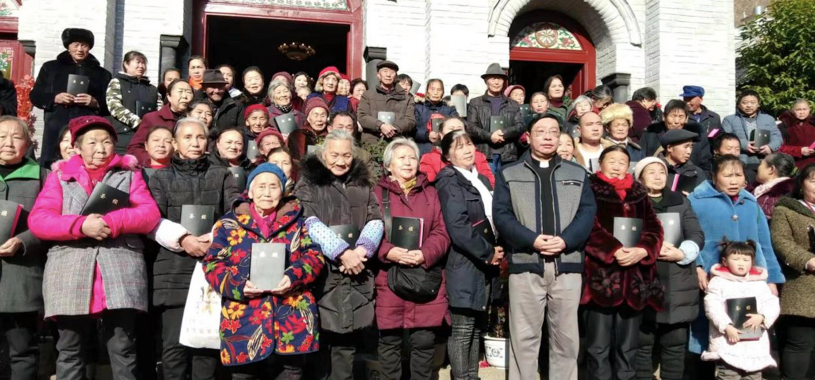 A China enfrenta uma grande escassez de pastores com um líder estimado para cada 6.700 cristãos. (Foto: Sociedade Bíblica Internacional).
