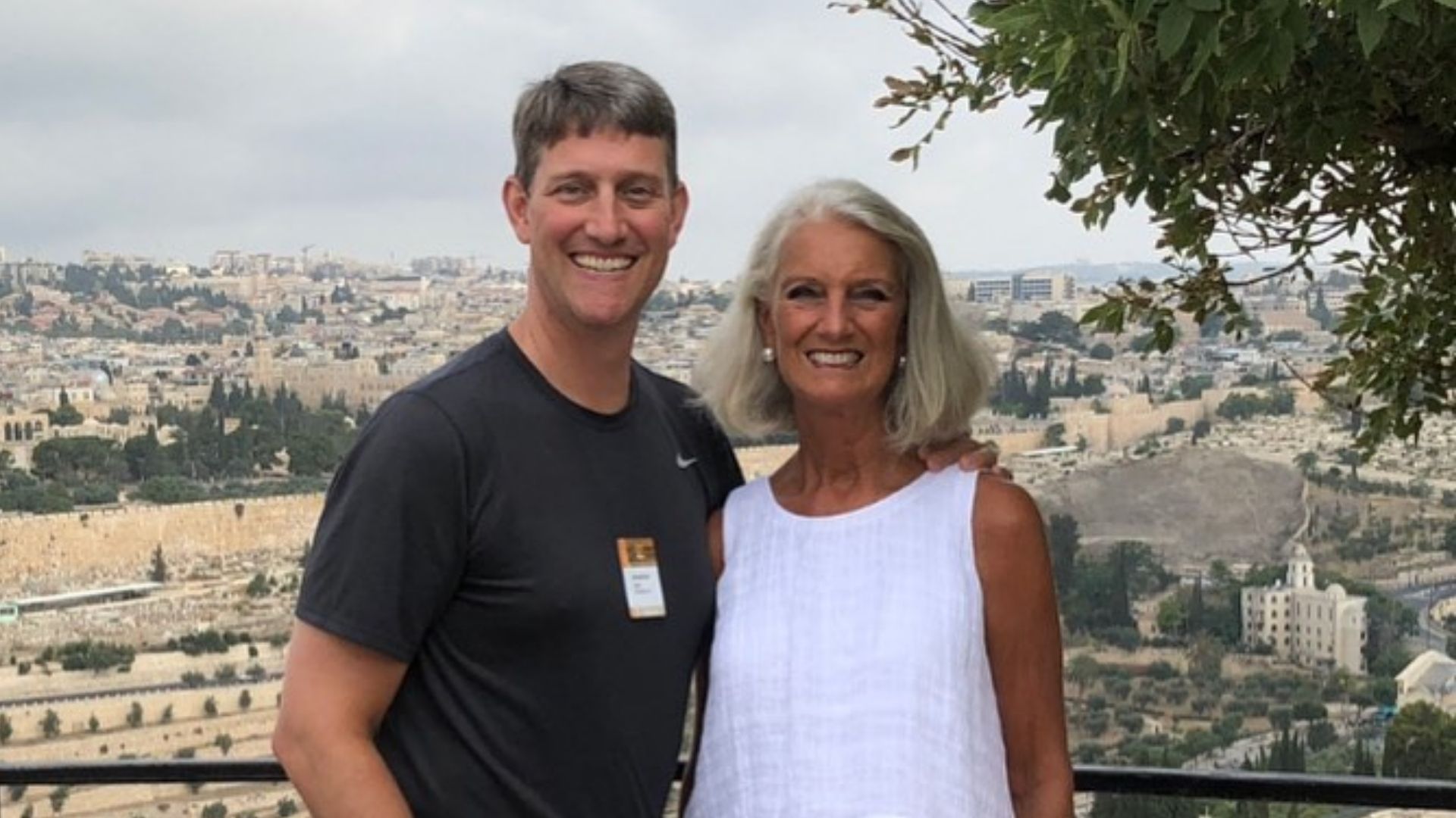 Jonathan Lotz e Anne Graham Lotz, o neto e a filha do evangelista Billy Graham. (Foto: Reprodução/Instagram Anne Graham Lotz)