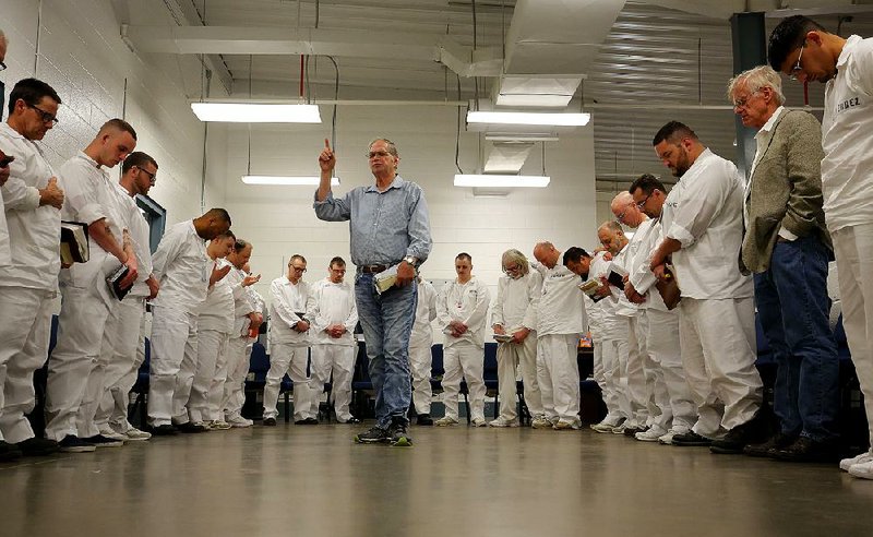  Voluntários ministram em dezenas de prisões dos Estados Unidos. (Foto: Reprodução / Prision Fellowship)