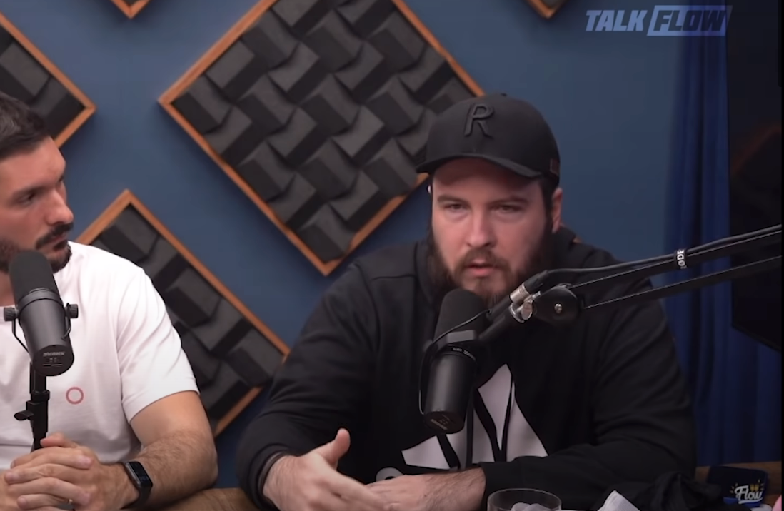 Thiago Nigro em entrevista ao Flow Podcast. (Foto: Captura de tela/Youtube)