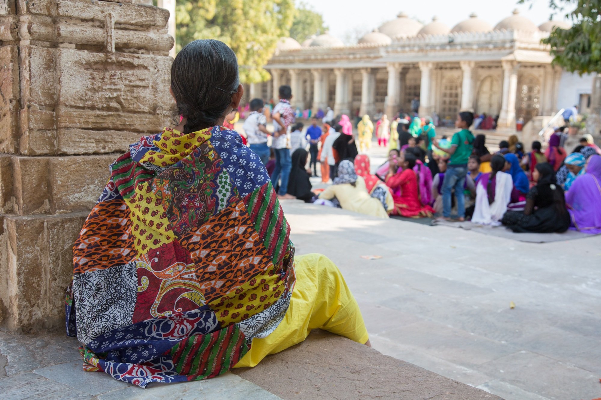 Mulher diante de templo hindu. (Foto representativa: Pixabay)
