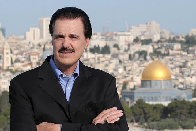 Mike Evans é reconhecido por conectar cristãos a Israel. (Foto: Flickr/Dr. Michael D. Evans)