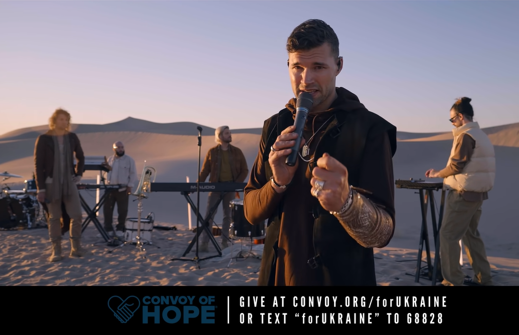  For King & Country arrecadou mais de 150 mil dólares em show beneficente. (Foto: YouTube/for King & Country).