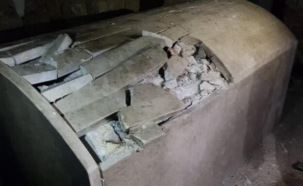 Tumba de José foi vandalizada por palestinos. (Foto: Israel Defense Forces/Twitter)