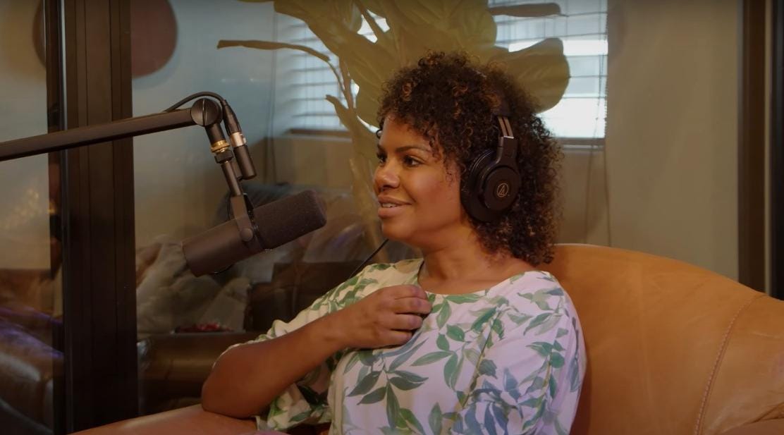 Nívea Soares. (Foto: Captura de tela/YouTube Positivamente Podcast)