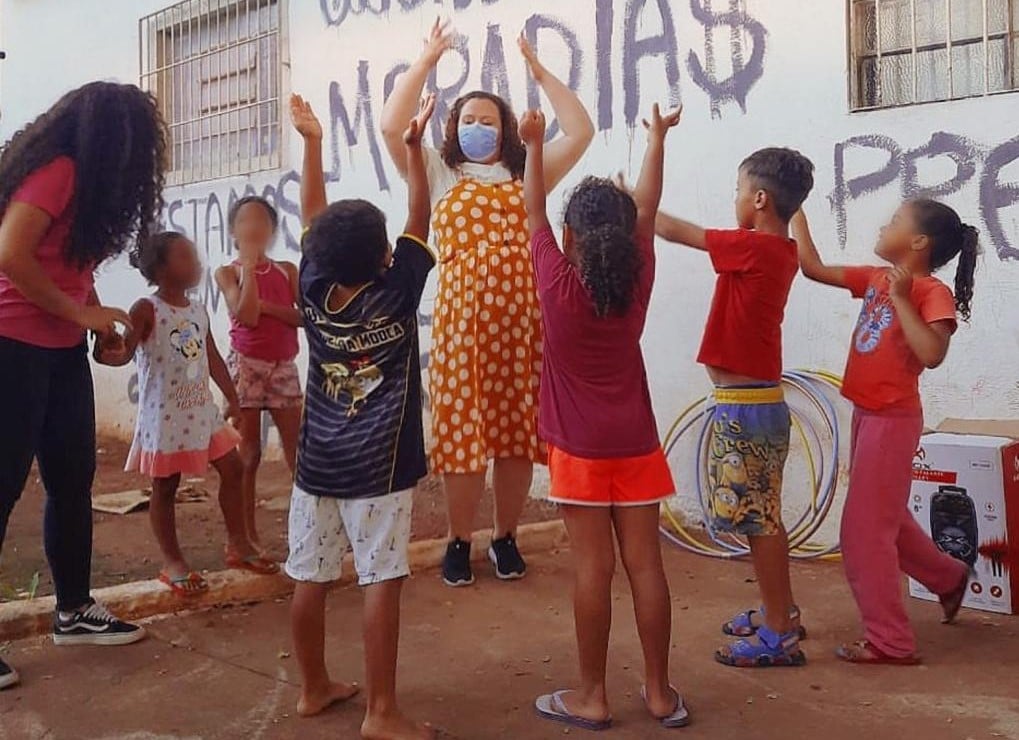 Igreja alcança crianças em favelas e casas de acolhimento: “O propósito é levar Jesus”