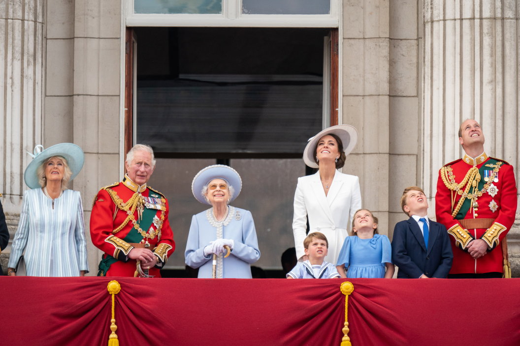 Família real britânica durante celebração do Jubileu de Platina. (Foto: The Royal Family)