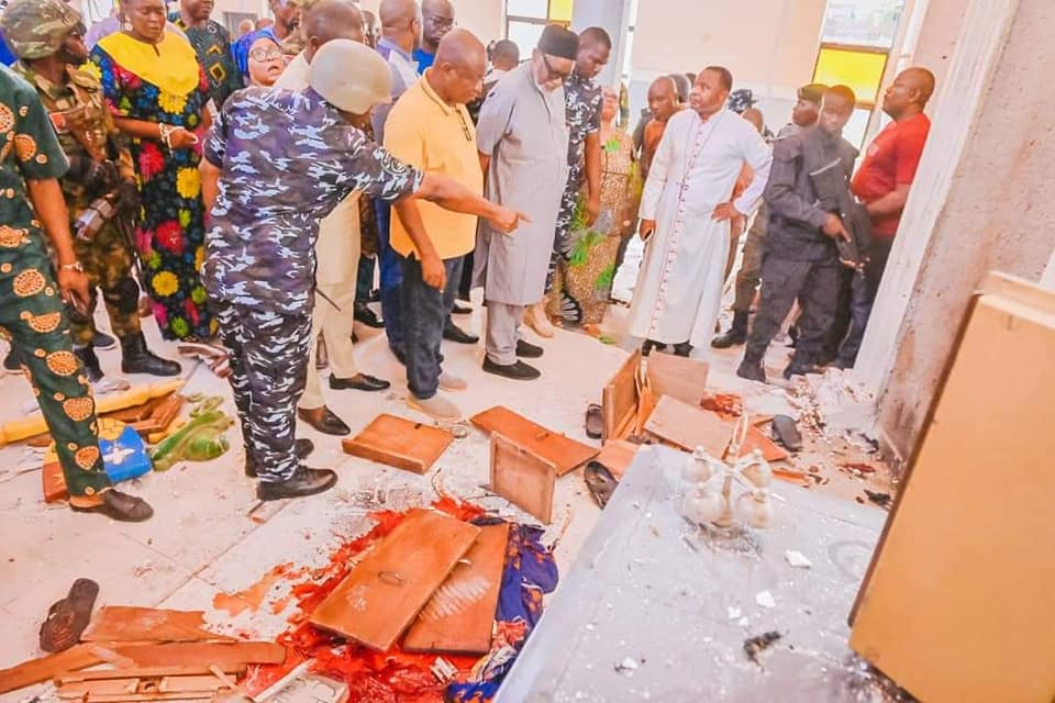 Tiros e explosivos mataram mais de 50 cristãos na Nigéria. (Foto: Facebook/Rotimi Akeredolu Aketi)