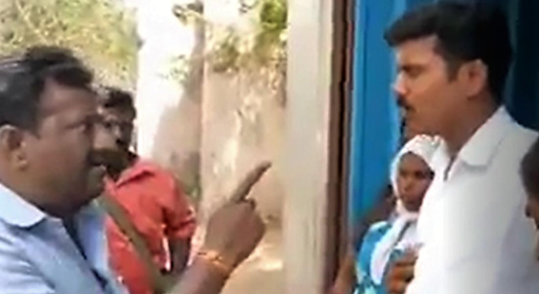 Índia: Polícia tortura pastor por cantar louvor para o tio doente